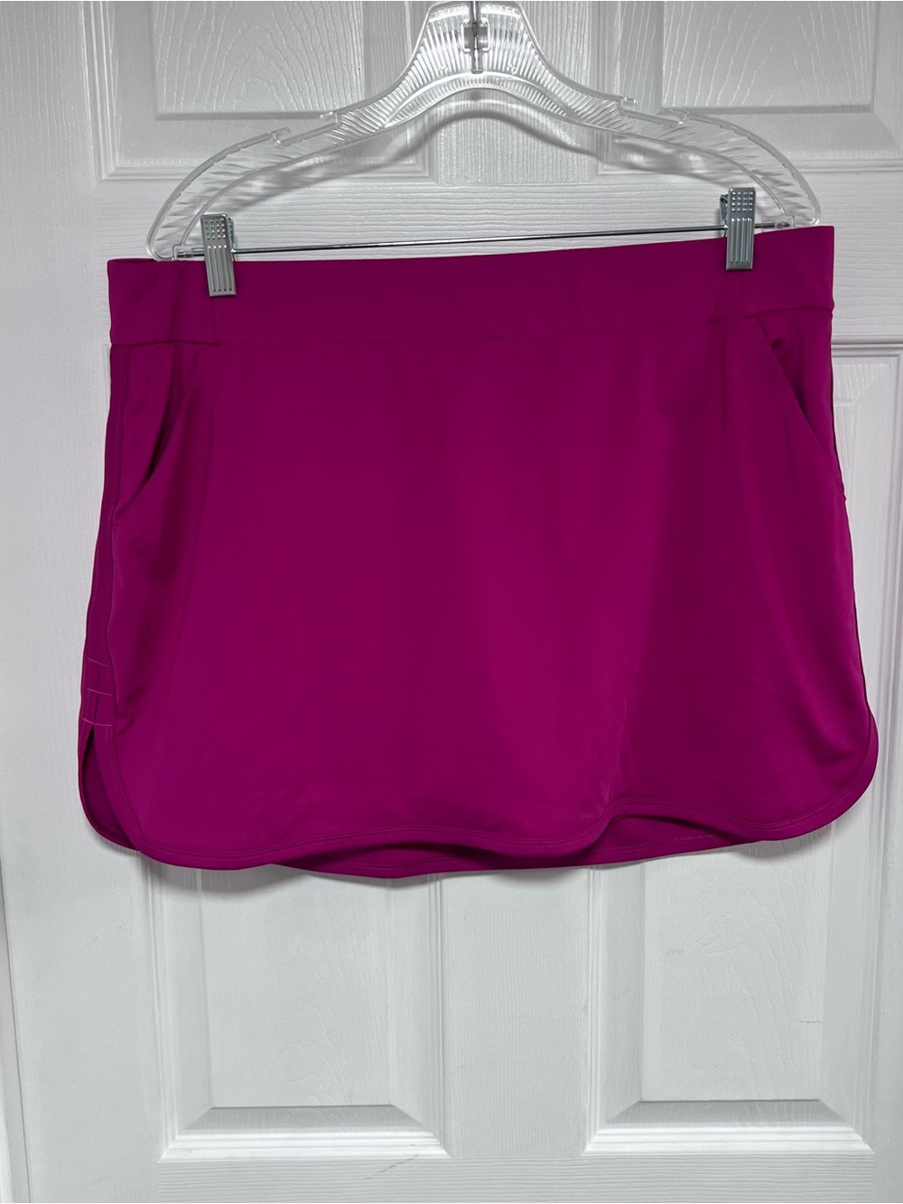 Columbia Sportswear Company Women’s Active Skort in Magenta Size XL